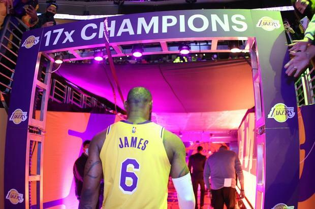 LeBron James comanda 3ª vitória consecutiva dos Lakers na NBA