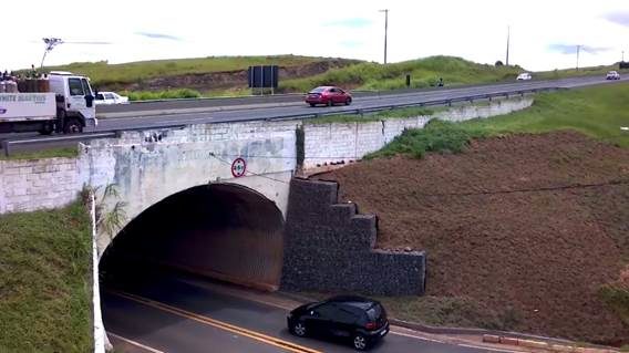 Viaduto é recuperado e acesso liberado para tráfego