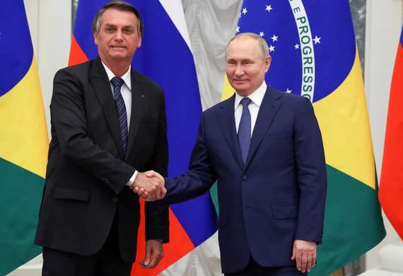 Rejeição a Bolsonaro cresce após Rússia atacar Ucrânia