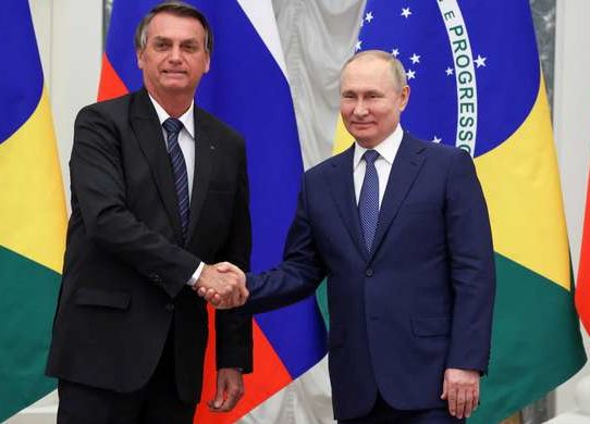 No Twitter, usuários pedem para Bolsonaro se calar sobre Rússia