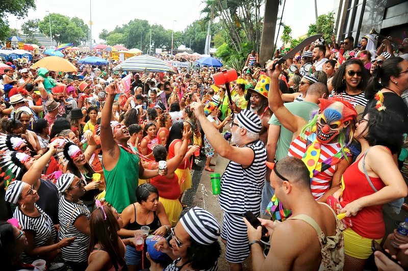 Carnaval vira ponto facultativo em 12 Estados