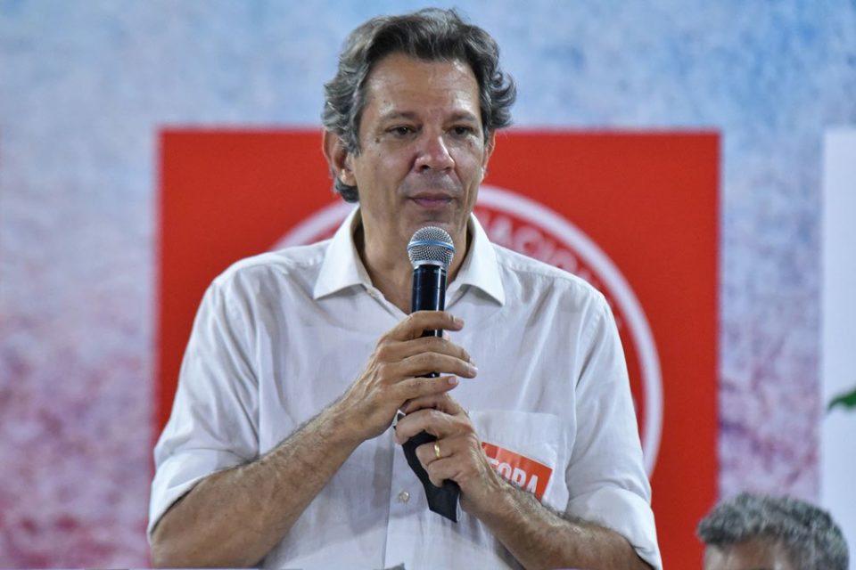 Sem Alckmin, Haddad lidera corrida pelo governo de SP, diz Ipespe