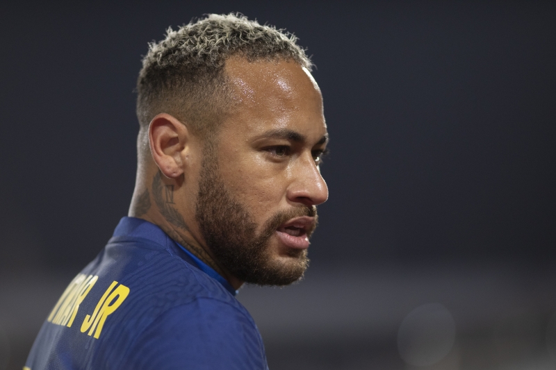 Neymar não sabe se volta a jogar no Brasil e cogita Estados Unidos