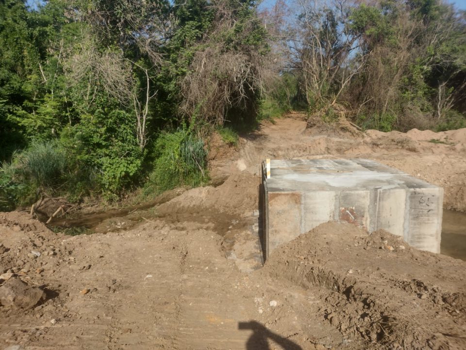 Agricultura e Obras reparam duas pontes na MAR-406