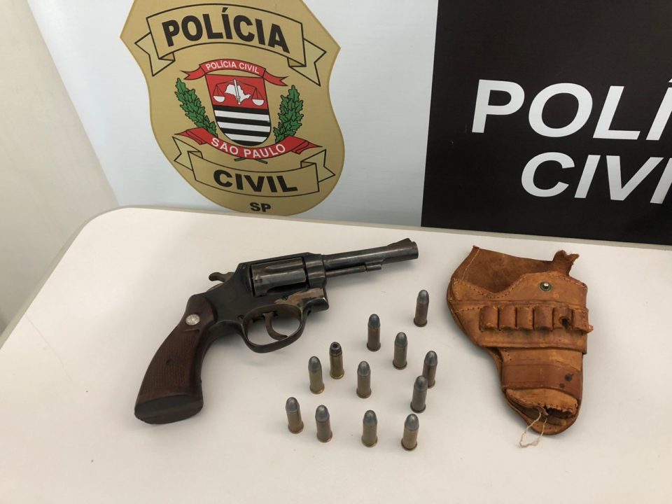 DIG prende rapaz com arma no Parque das Azaleias