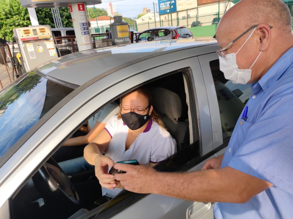 Preço cai, mas etanol segue em desvantagem sobre a gasolina