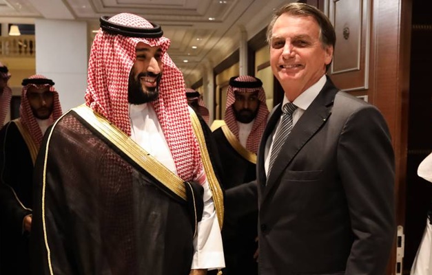 Bolsonaro convida polêmico príncipe saudita para visita