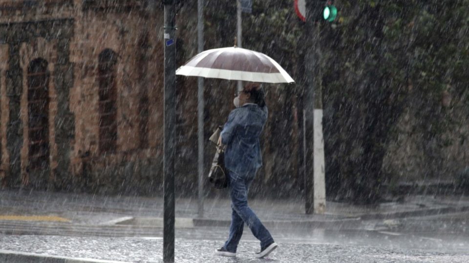 Fevereiro deve ter chuva acima da média em SP, PR e MS