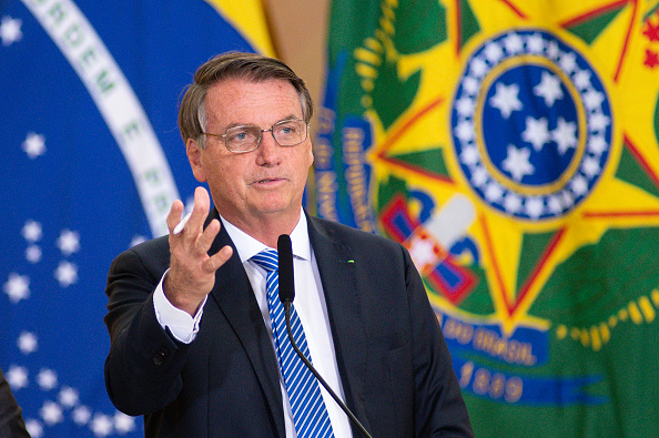 Bolsonaro diz que inflação ‘normal’ no Brasil é na casa de 4,5%