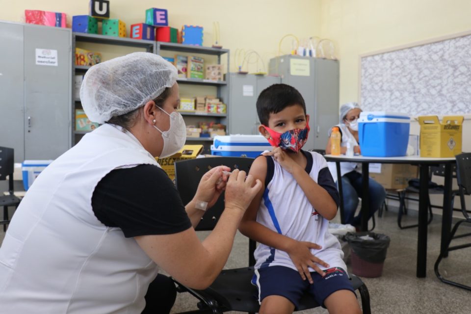 Prefeitura agenda segunda etapa de vacinação de alunos municipais