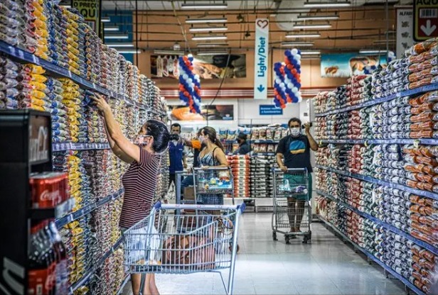 Guerra acelera reajustes de preços dos alimentos nas prateleiras