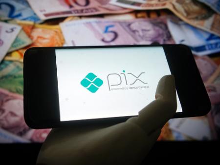 Pix bate novo recorde de transações diárias