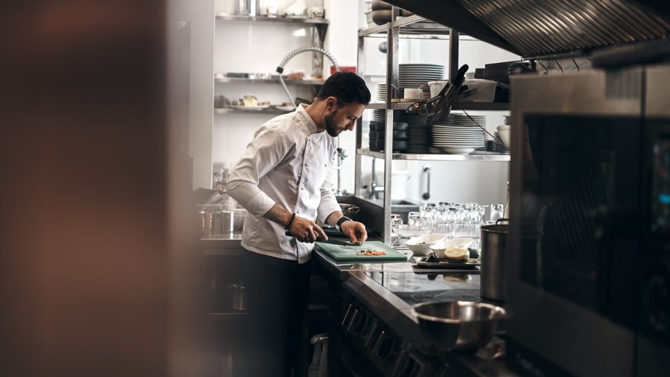 Serviços de alimentação puxam novos negócios