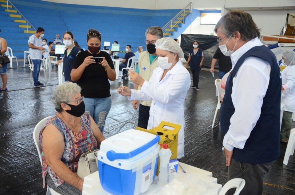 Vacinação com 4ª dose será ampliada a mais de 35 mil em Marília