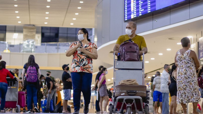 Brasil não exige quarentena para quem desembarcar sem vacina