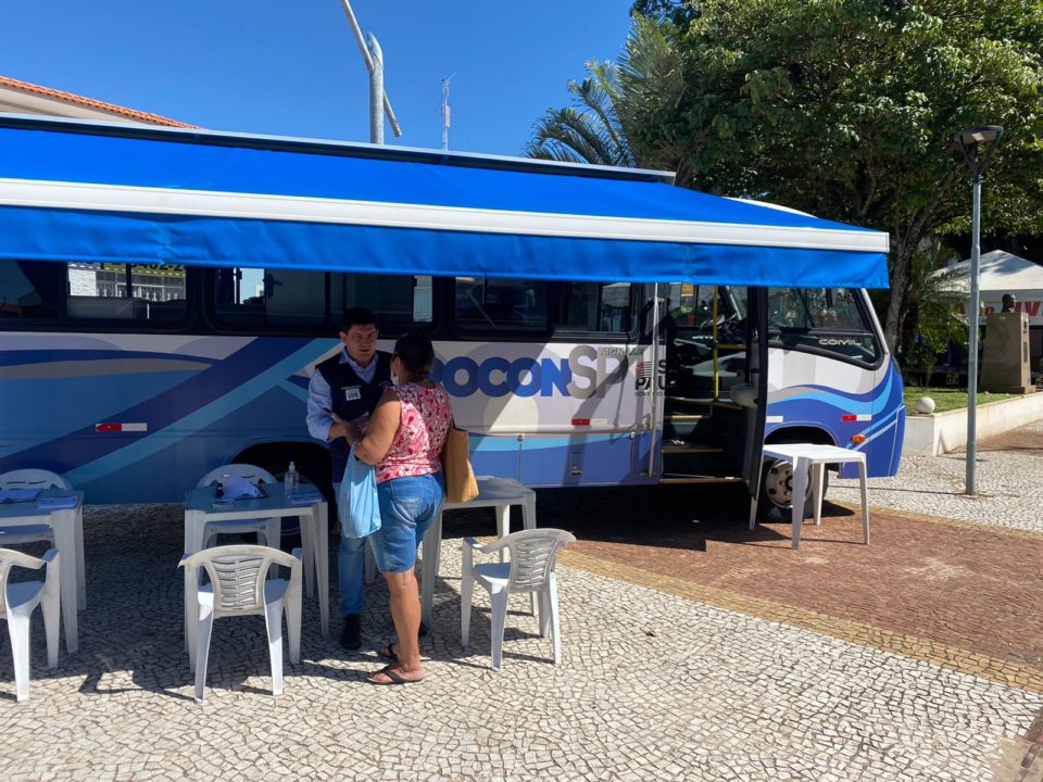 Ônibus do Procon passa por Marília para ação