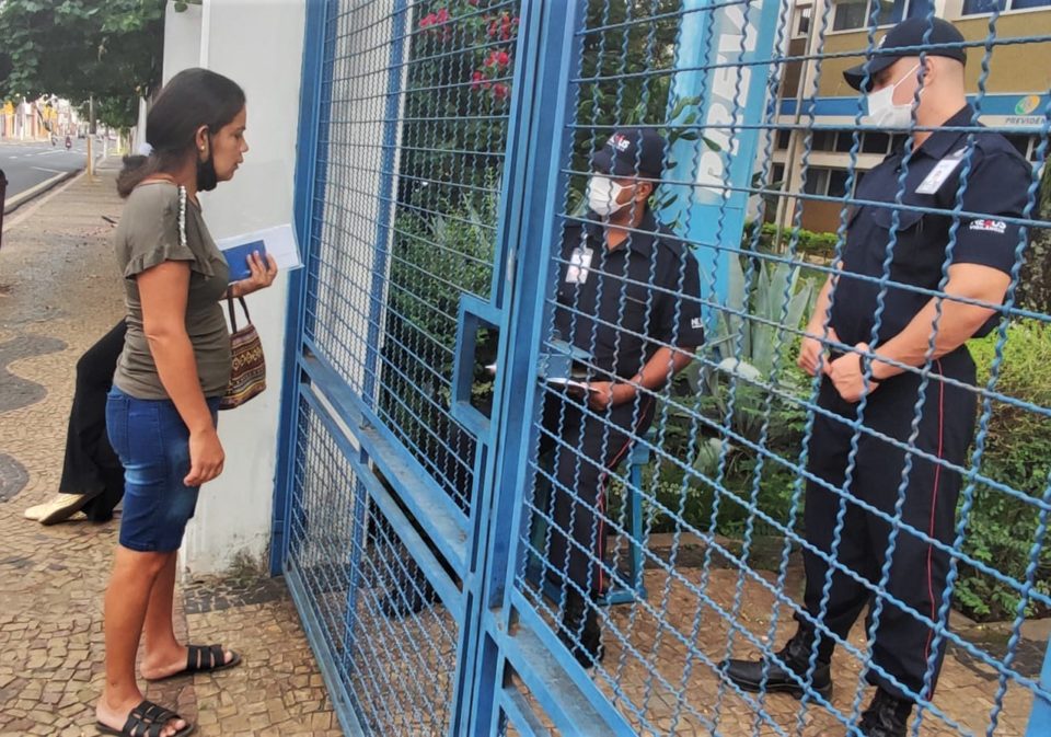 Greve dos peritos do INSS deixa cidadão sem receber direitos