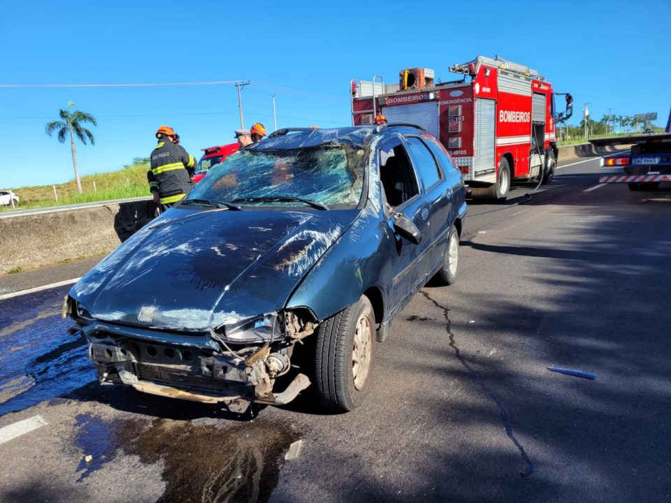 Acidente interdita trânsito na Rodovia do Contorno