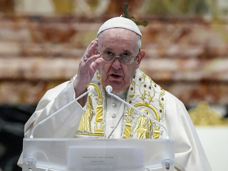 Papa faz apelo pela paz na Ucrânia e cita risco nuclear