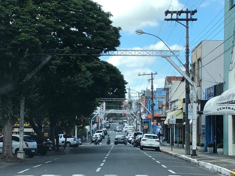 Área Azul de Garça passa a multar a partir deste mês