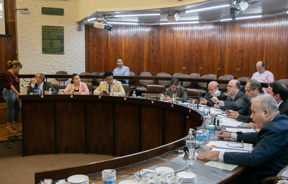 Câmara de Marília aprova projeto que cria duas novas secretarias