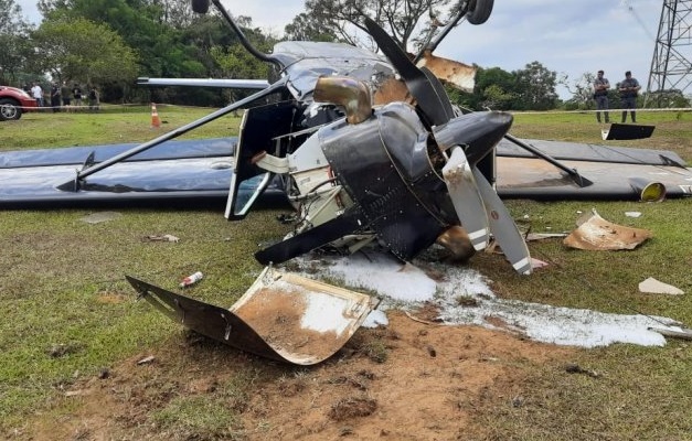 Avião de pequeno porte cai em Boituva e deixa dois mortos