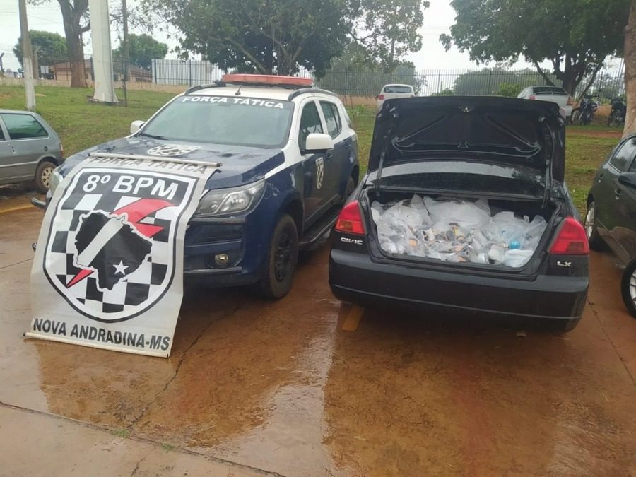 Carro de Marília é flagrado com mercadoria do Paraguai no MS