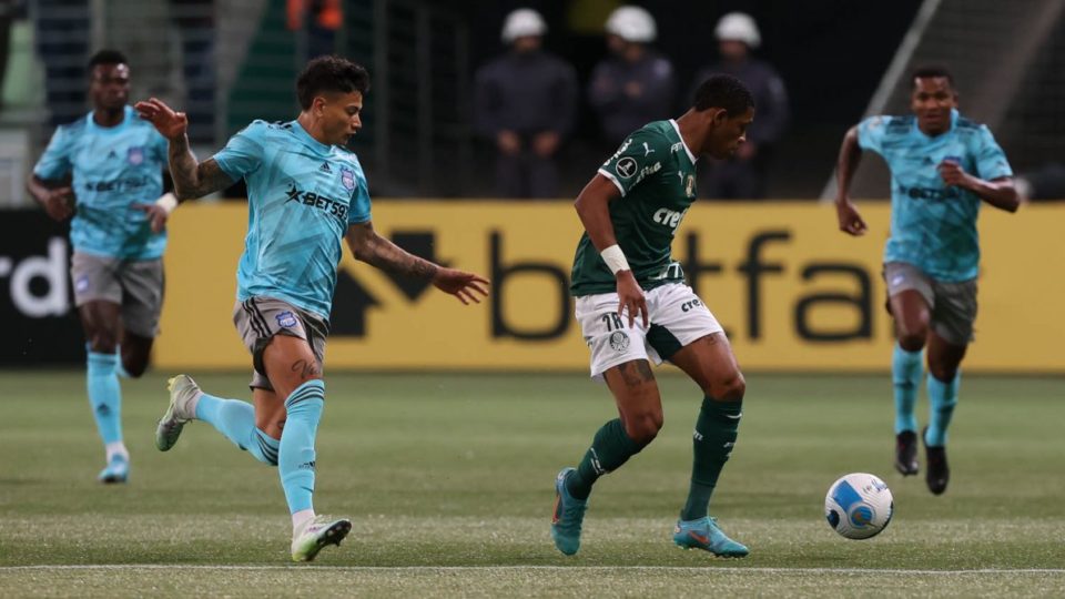 Palmeiras bate o Emelec e segue 100% na Libertadores