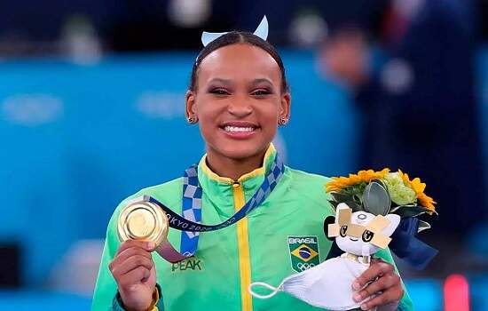 Troféu Brasil de Ginástica: Rebeca Andrade lidera nas barras