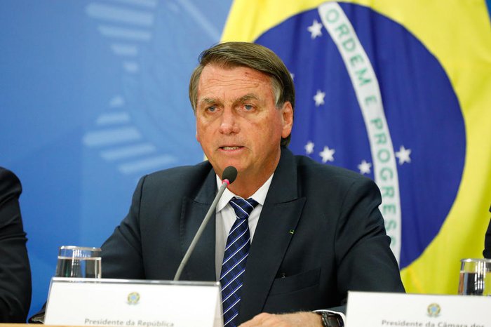 Bolsonaro se manifesta sobre assassinatos de Dom e Bruno