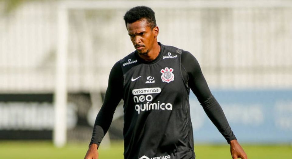 Com dor no coração, Jô desabafa após deixar o Corinthians
