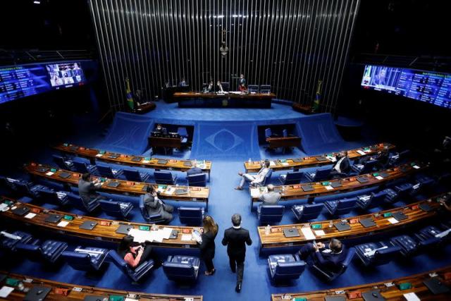 Senado aprova teto de ICMS para combustíveis e energia