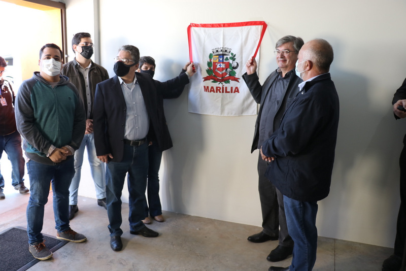 Daniel inaugura 4ª Farmácia Municipal na zona Oeste