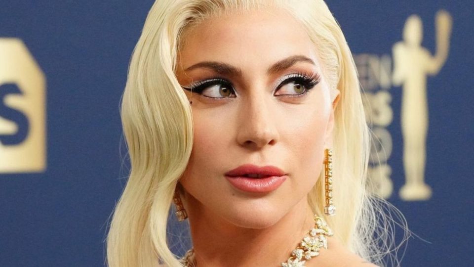 Lady Gaga negocia para interpretar Arlequina em ‘Coringa 2’