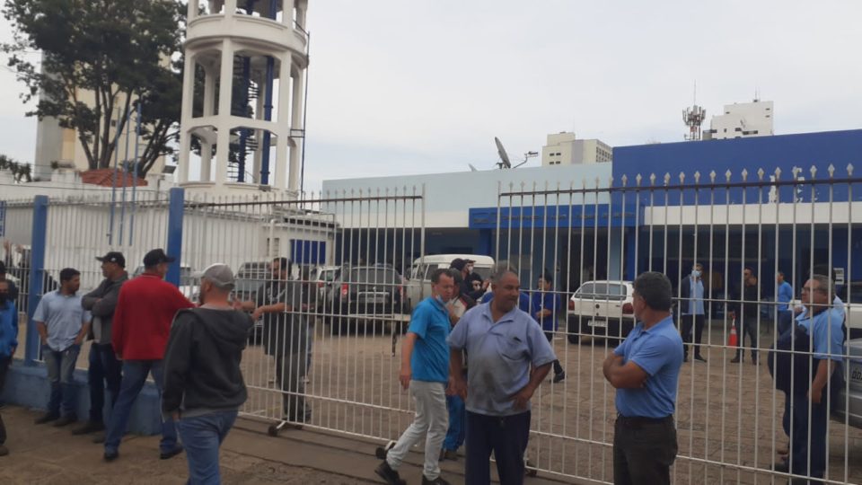 Servidores do Daem cruzam os braços nesta quinta-feira