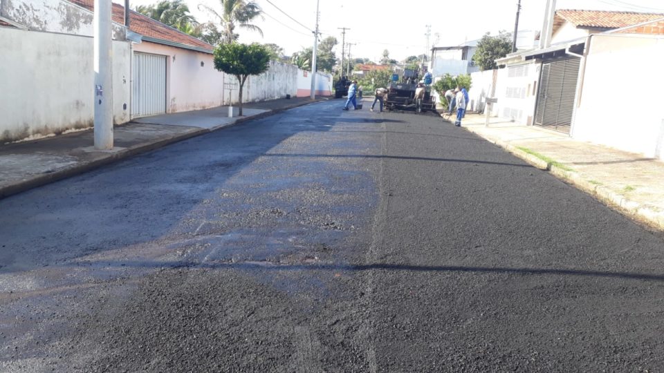 Prefeitura inclui rua Dona Idalina no Programa Asfalto Novo