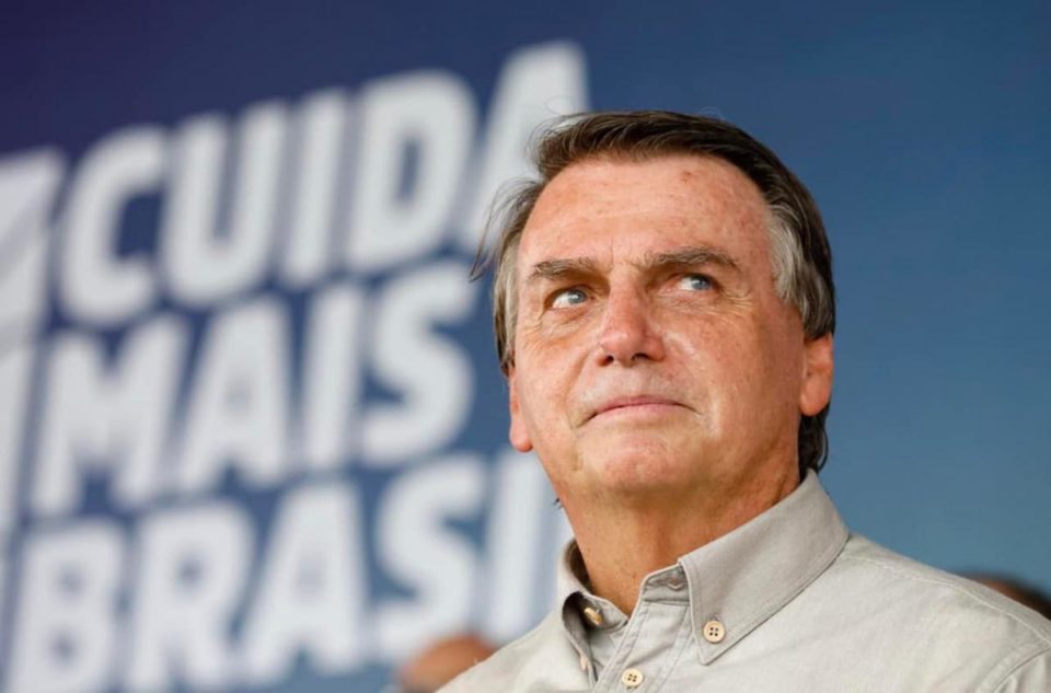 Bolsonaro retorna a Juiz de Fora após atentado