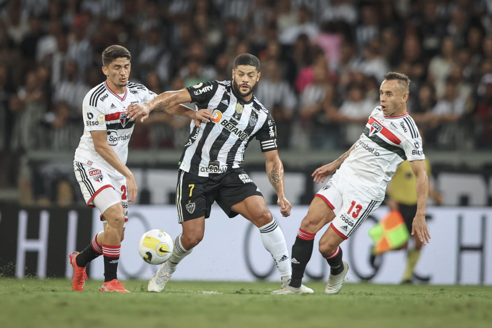 São Paulo vai ao Mineirão e empata sem gols com Atlético-MG