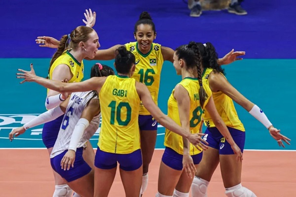 Brasil reage em grande atuação e derrota Sérvia