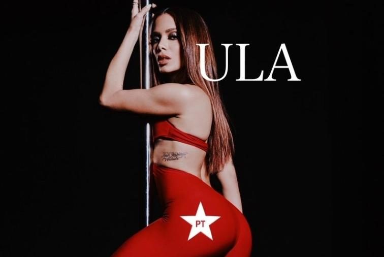 Após apoio a Lula, Anitta publica foto com estrela do PT