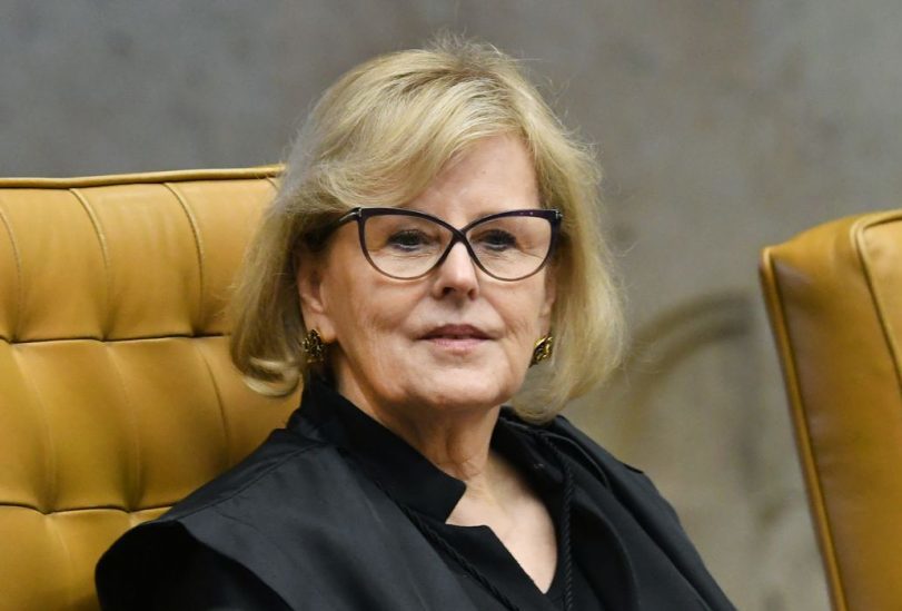 Rosa encaminha notícia-crime sobre fala de Bolsonaro