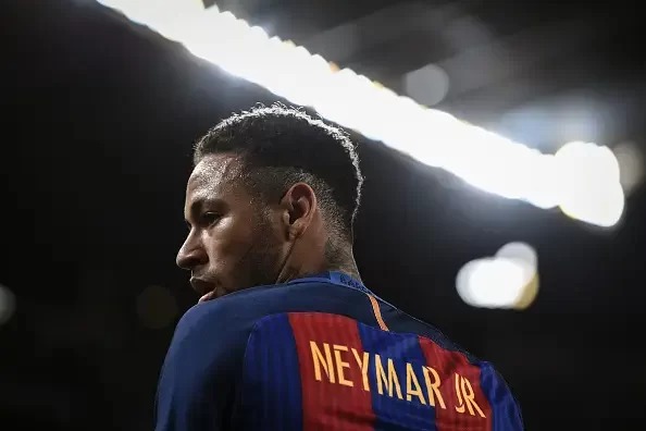 Neymar será julgado por contrato com Barcelona