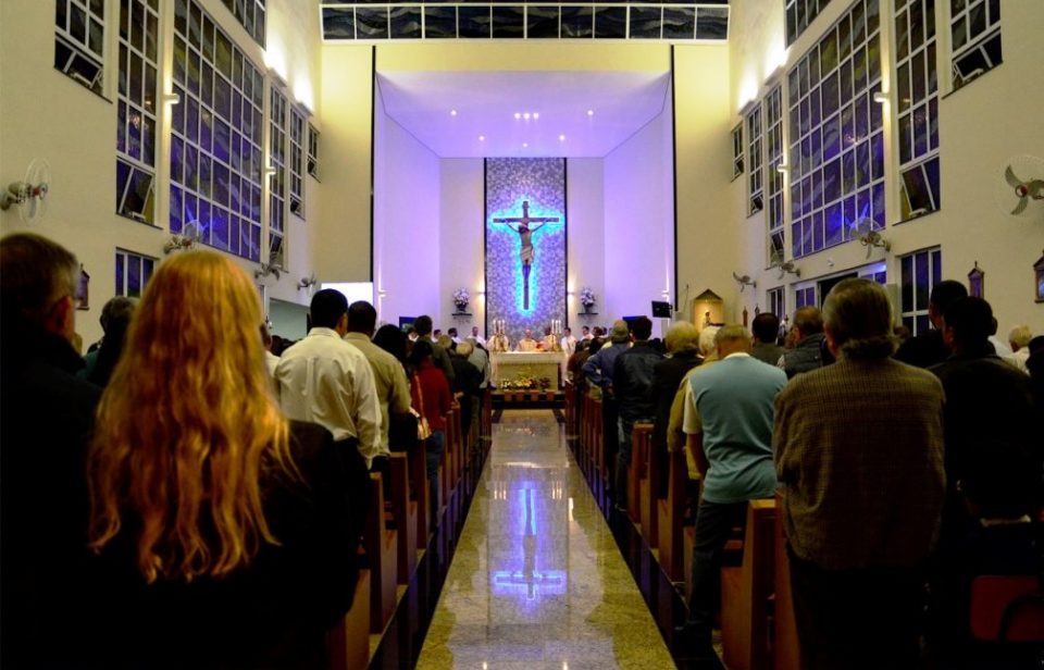 Paróquia Nossa Senhora da Rosa Mística realiza 6ª Festa da Padroeira