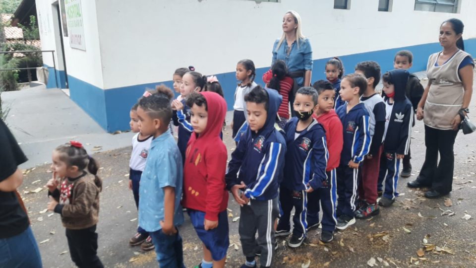 Alunos da Emei Raio de Sol visitam o Bosque Municipal