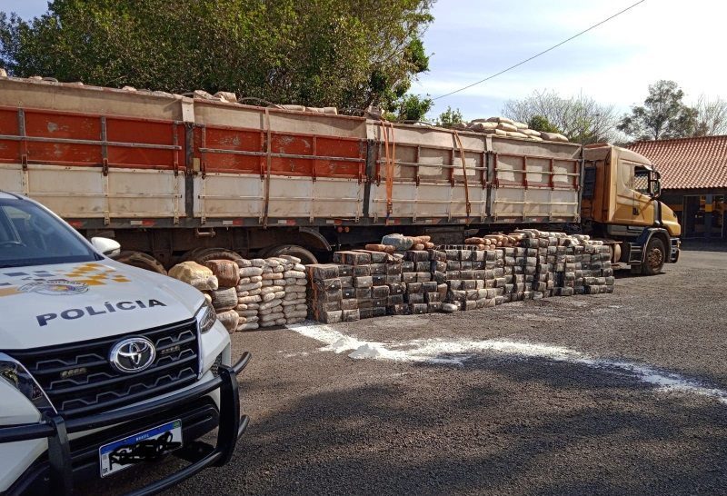 Procurado por tráfico é preso com mais de 2 ton de drogas