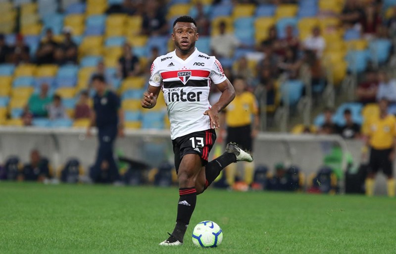 Luan volta aos treinamentos e adianta fase de recuperação no São Paulo