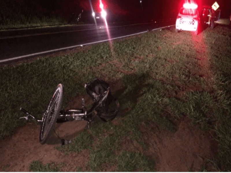 Ciclista morre atropelado em rodovia de Assis