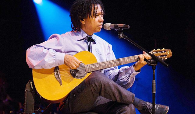 Djavan volta com ‘uma ode ao amor e à esperança’