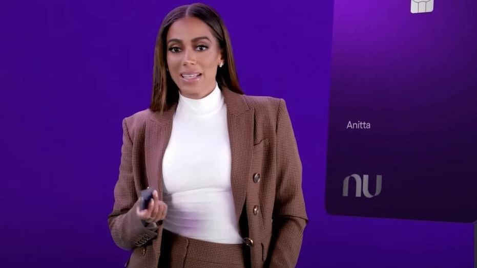 Anitta se torna embaixadora global do Nubank