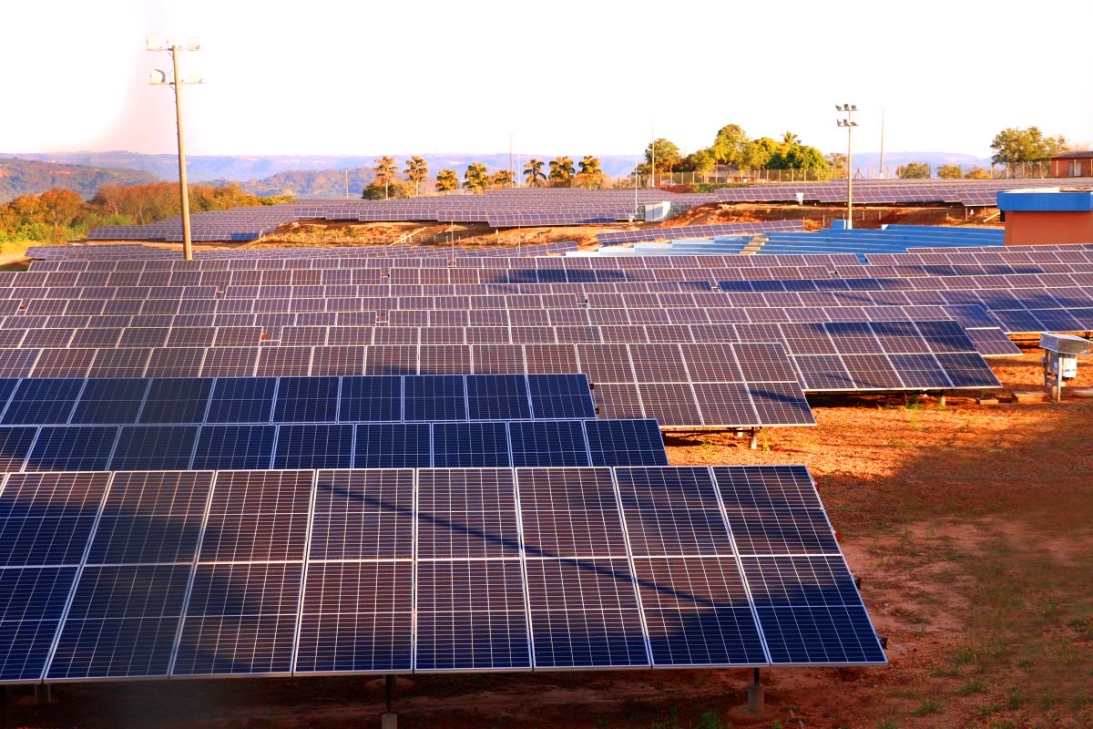 Marília avalia instalação de usina solar para reduzir gasto de órgãos públicos